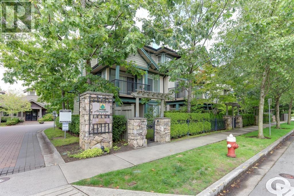 Listing Picture 3 of 14 : 4 6233 BIRCH STREET, Richmond / 烈治文 - 魯藝地產 Yvonne Lu Group - MLS Medallion Club Member