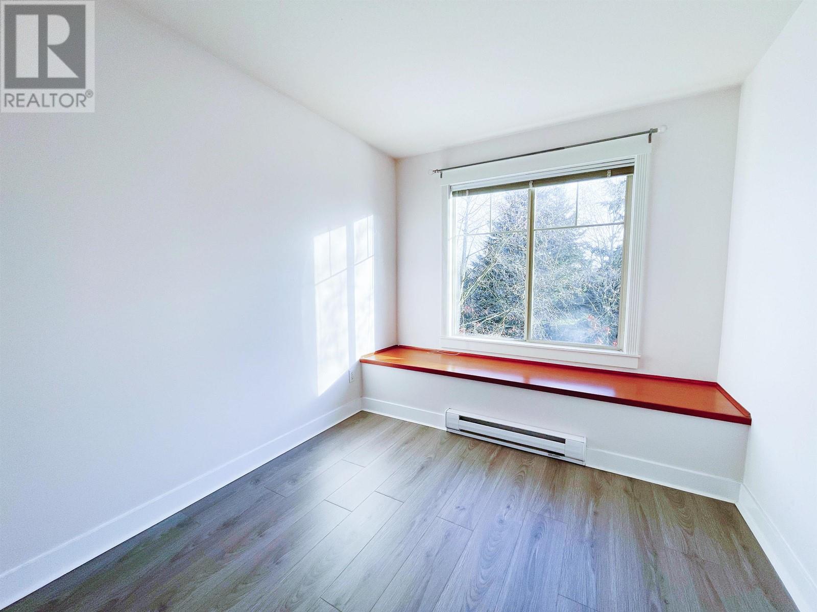 Listing Picture 12 of 14 : 4 6233 BIRCH STREET, Richmond / 烈治文 - 魯藝地產 Yvonne Lu Group - MLS Medallion Club Member