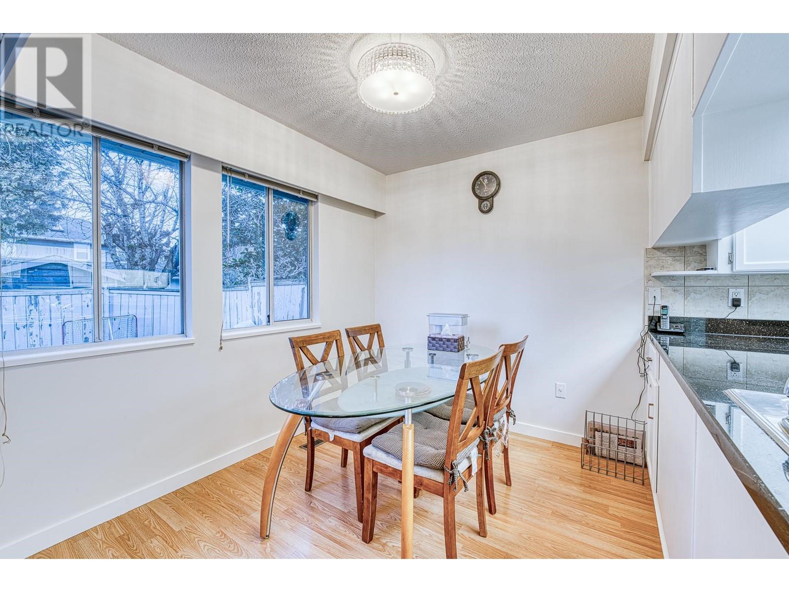 Listing Picture 3 of 31 : 5591 JASKOW DRIVE, Richmond / 烈治文 - 魯藝地產 Yvonne Lu Group - MLS Medallion Club Member