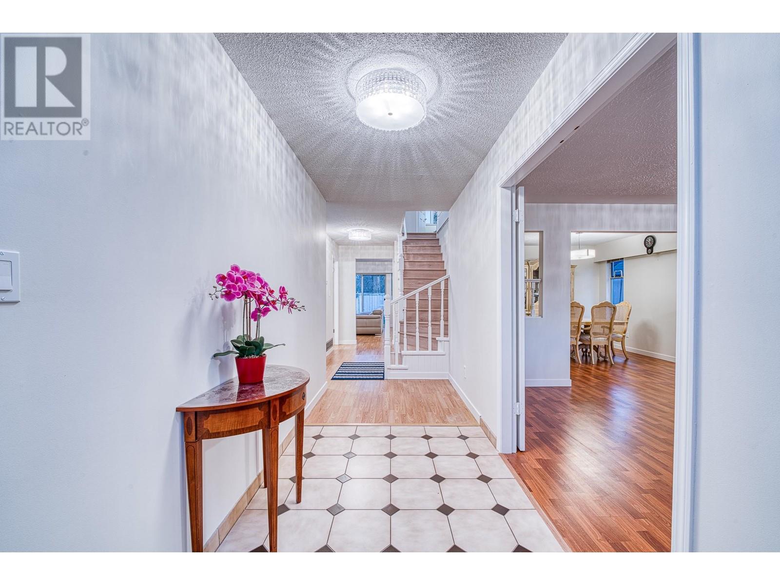 Listing Picture 7 of 31 : 5591 JASKOW DRIVE, Richmond / 烈治文 - 魯藝地產 Yvonne Lu Group - MLS Medallion Club Member