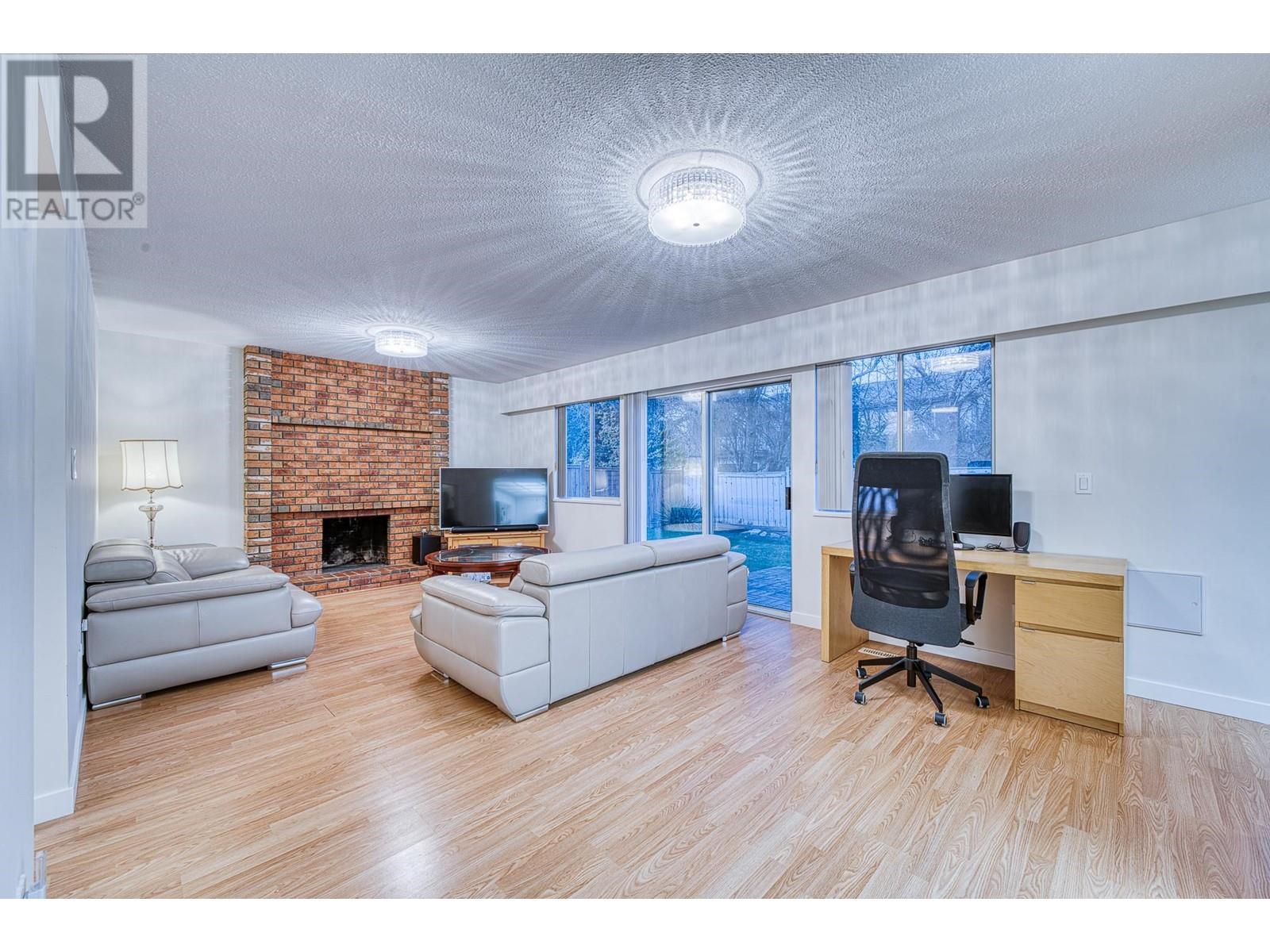 Listing Picture 5 of 31 : 5591 JASKOW DRIVE, Richmond / 烈治文 - 魯藝地產 Yvonne Lu Group - MLS Medallion Club Member