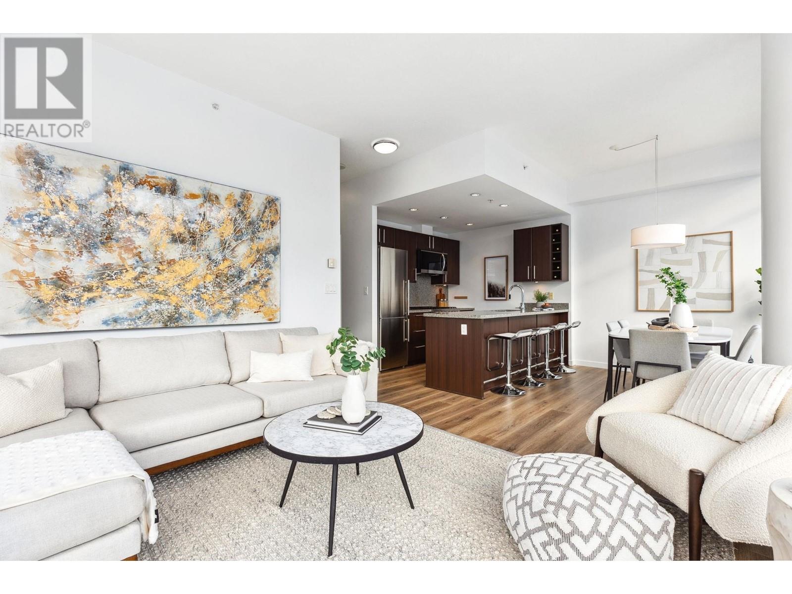 Listing Picture 2 of 39 : 1604 108 W 1ST AVENUE, Vancouver / 溫哥華 - 魯藝地產 Yvonne Lu Group - MLS Medallion Club Member