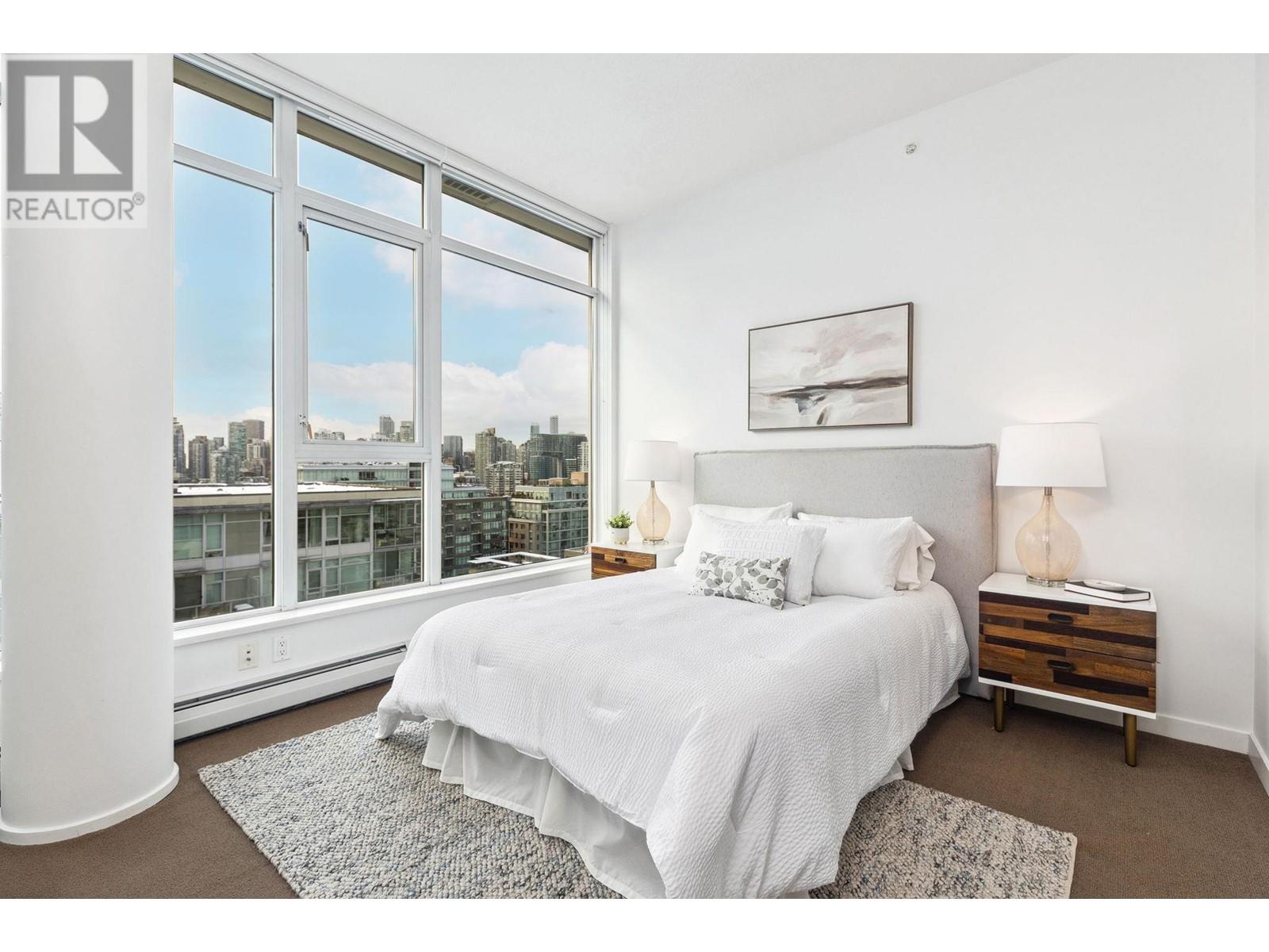 Listing Picture 22 of 39 : 1604 108 W 1ST AVENUE, Vancouver / 溫哥華 - 魯藝地產 Yvonne Lu Group - MLS Medallion Club Member