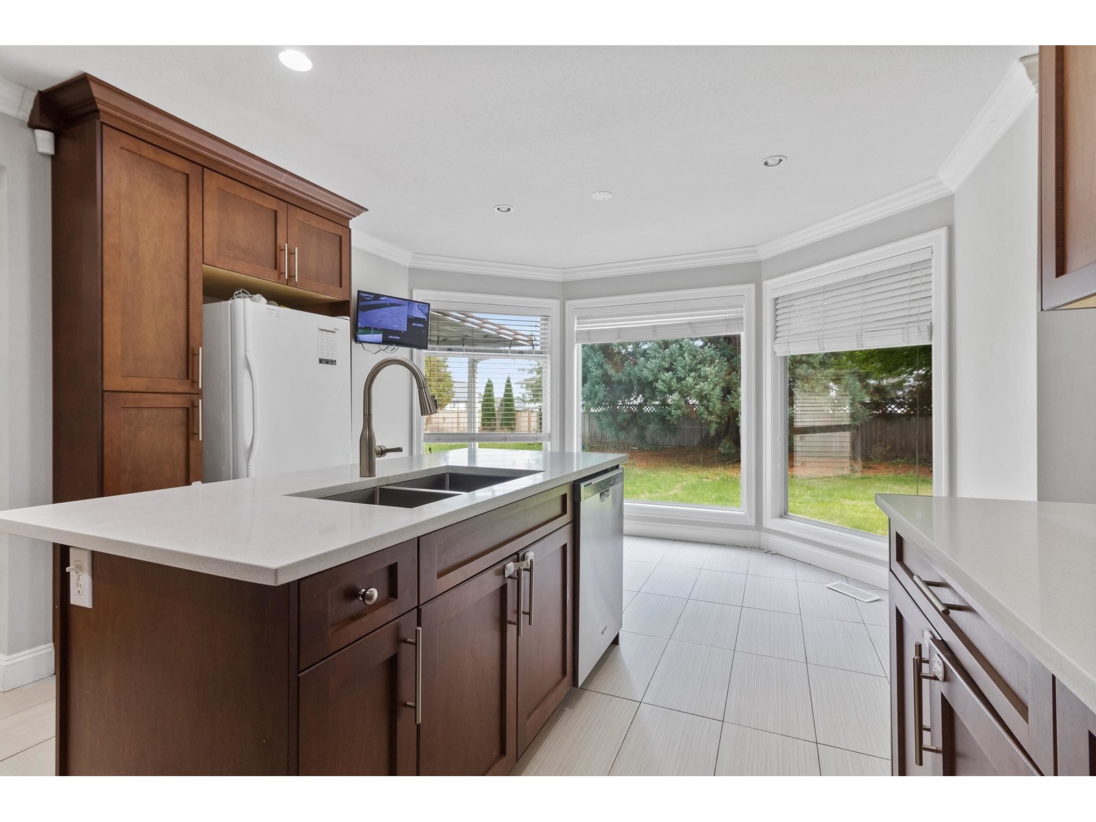32120 Balfour Drive, Abbotsford, British Columbia  V2T 5C2 - Photo 15 - R2966437