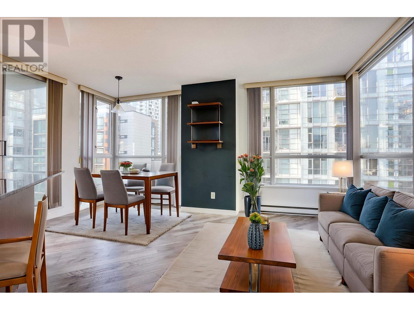 1104 1212 Howe Street, Vancouver, British Columbia  V6Z 2M9 - Photo 1 - R2966637