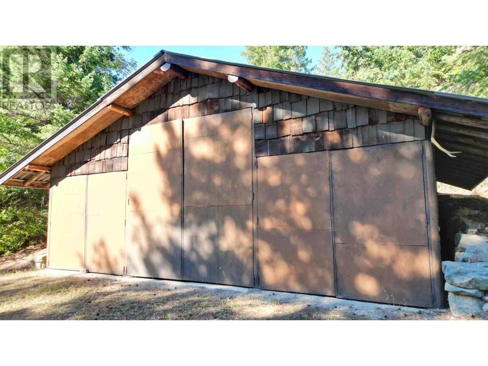6835 Rosen Lake Road, Jaffray, British Columbia  V0B 1T0 - Photo 32 - 10335282
