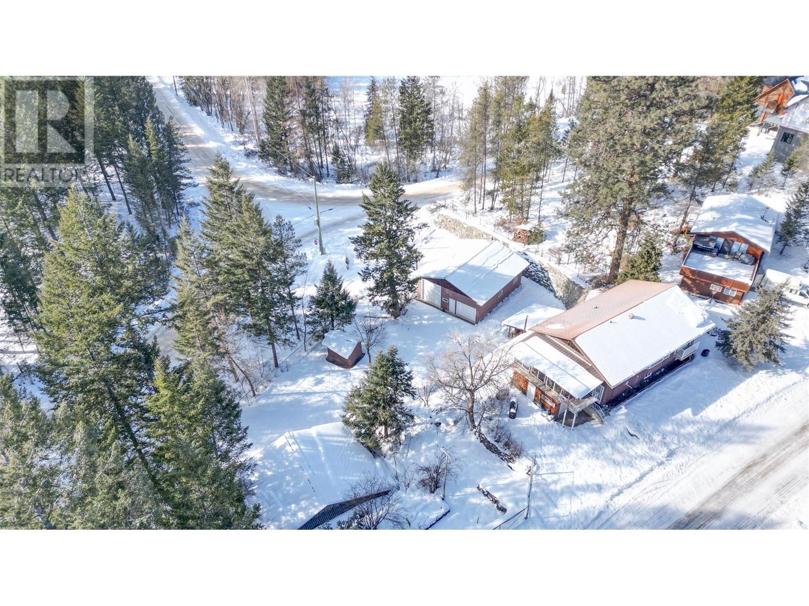 6835 Rosen Lake Road, Jaffray, British Columbia  V0B 1T0 - Photo 2 - 10335282