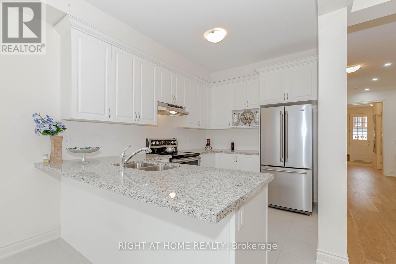 12 Donald Stewart Road, Brampton (Northwest Brampton), Ontario  L7A 5J8 - Photo 12 - W11972286