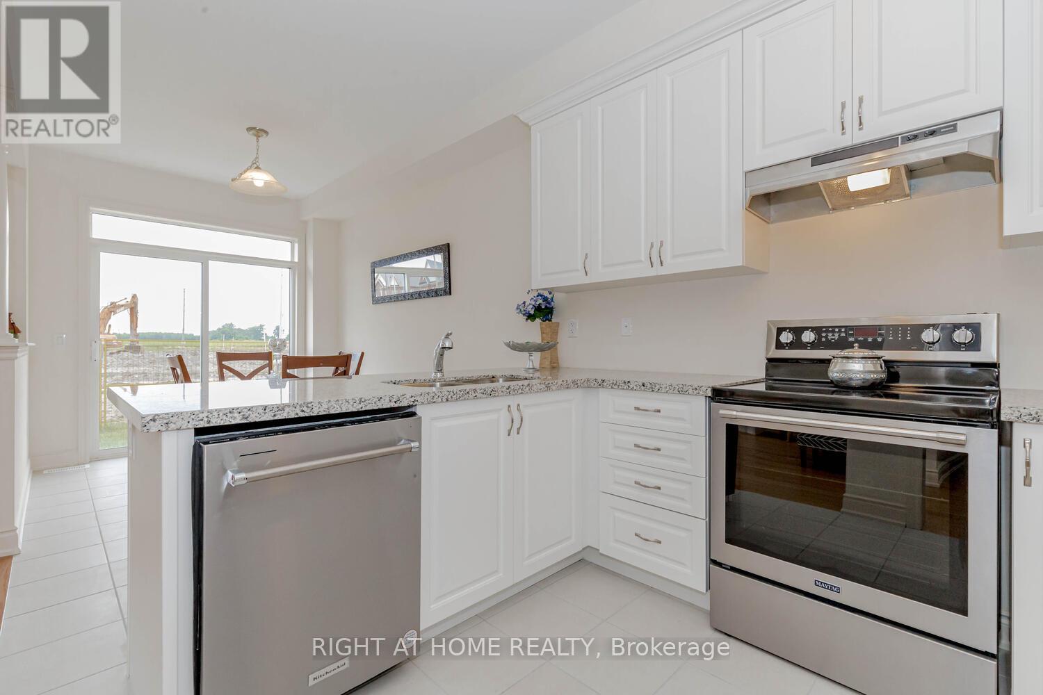 12 Donald Stewart Road, Brampton (Northwest Brampton), Ontario  L7A 5J8 - Photo 19 - W11972286