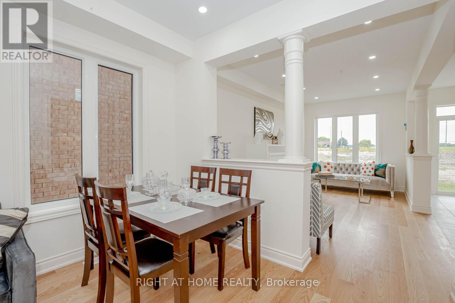 12 Donald Stewart Road, Brampton (Northwest Brampton), Ontario  L7A 5J8 - Photo 5 - W11972286