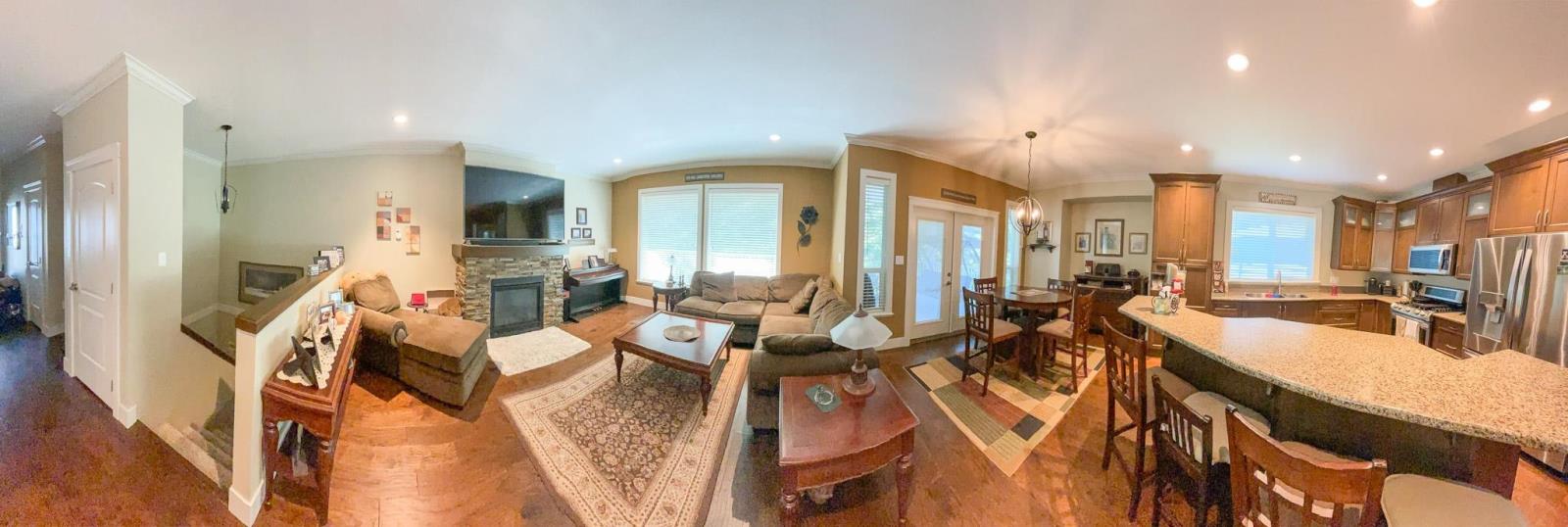 Property at 65732 VALLEY VIEW PLACE image 2
