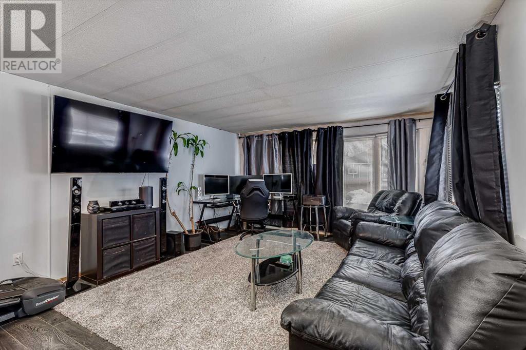 Property at 442, 3223 83 Street NW image 3