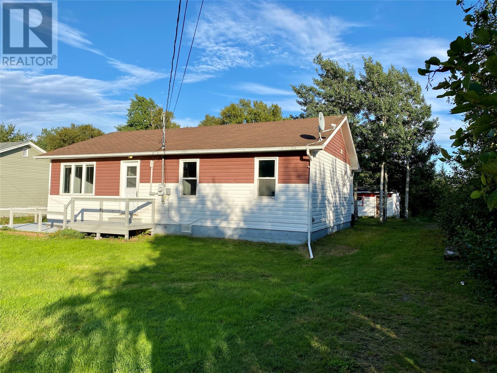 180 J. R. Smallwood Boulevard, Gambo, Newfoundland & Labrador  A0G 2E0 - Photo 1 - 1281481