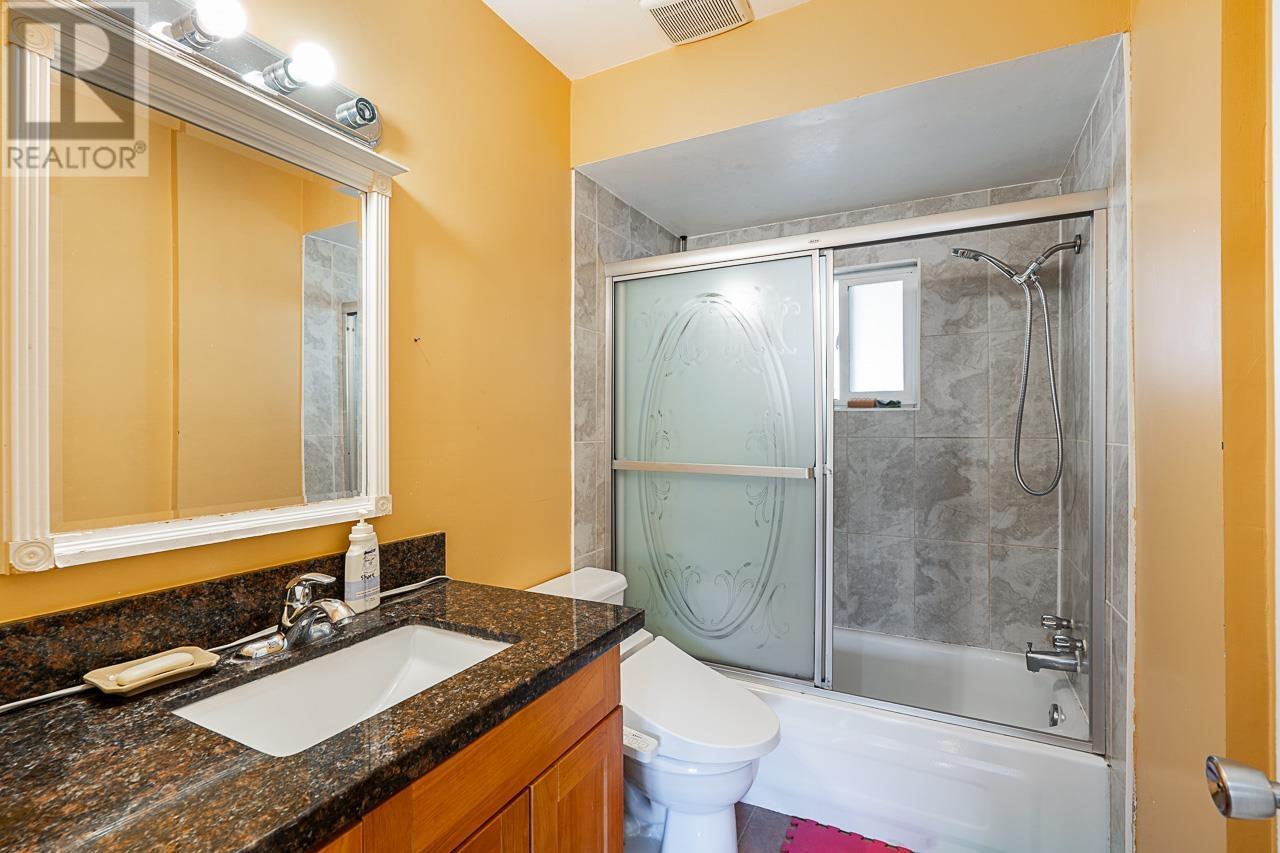 Listing Picture 11 of 30 : 3556 KNIGHT STREET, Vancouver / 溫哥華 - 魯藝地產 Yvonne Lu Group - MLS Medallion Club Member