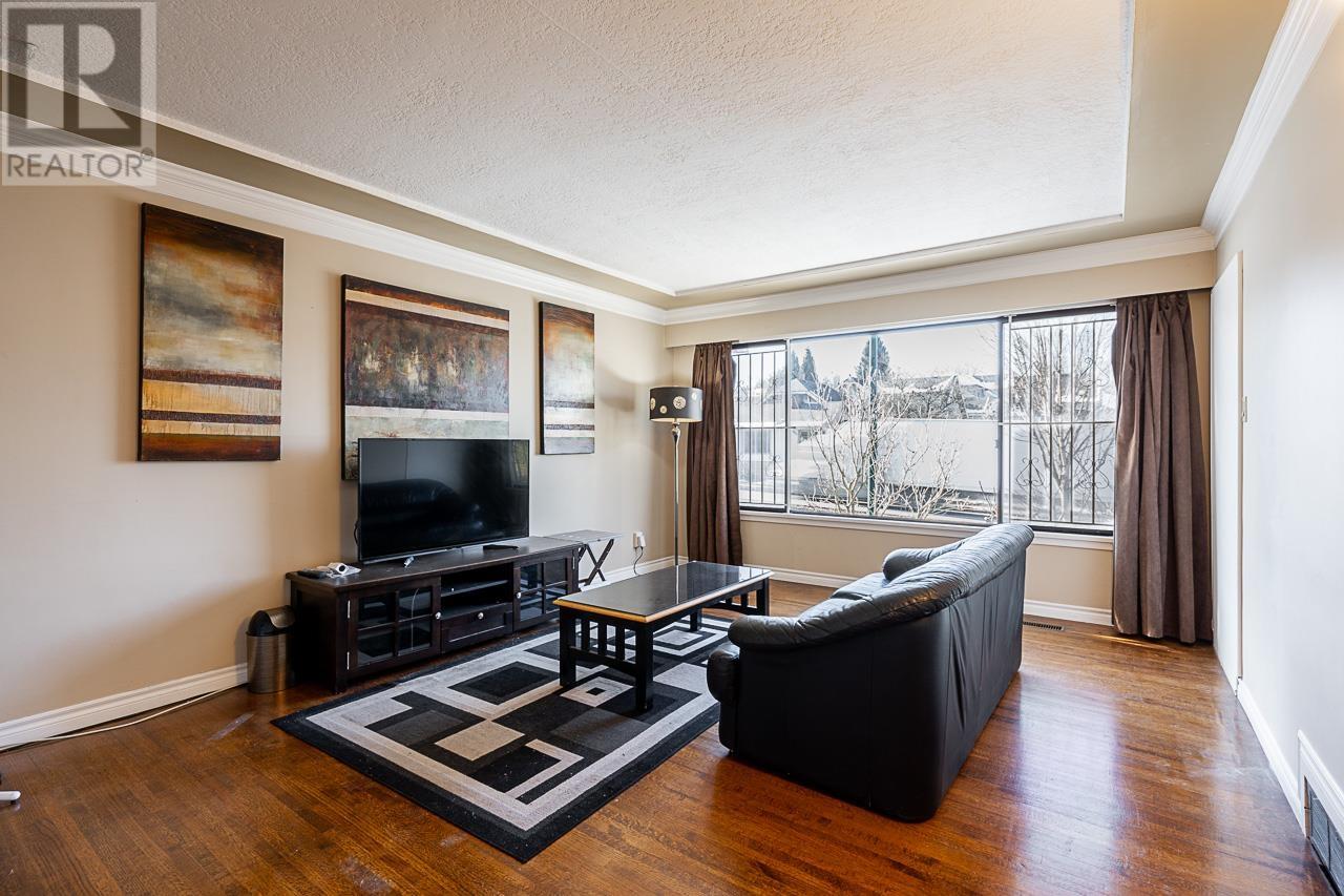 Listing Picture 6 of 30 : 3556 KNIGHT STREET, Vancouver / 溫哥華 - 魯藝地產 Yvonne Lu Group - MLS Medallion Club Member