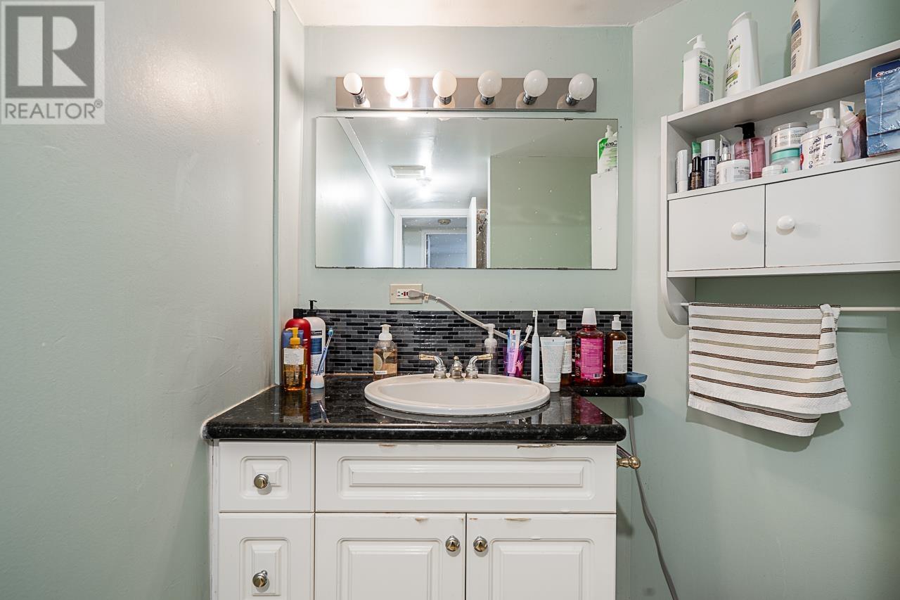 Listing Picture 19 of 30 : 3556 KNIGHT STREET, Vancouver / 溫哥華 - 魯藝地產 Yvonne Lu Group - MLS Medallion Club Member