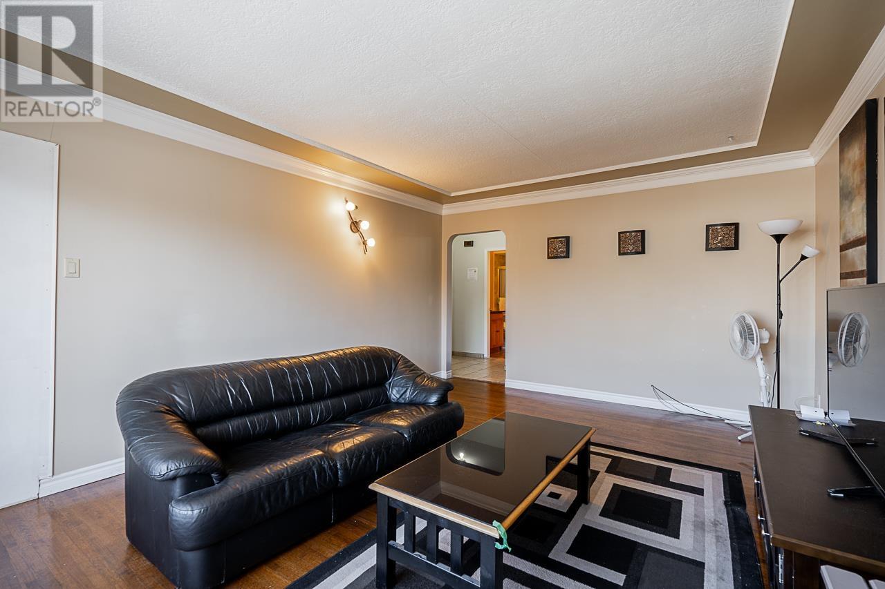 Listing Picture 7 of 30 : 3556 KNIGHT STREET, Vancouver / 溫哥華 - 魯藝地產 Yvonne Lu Group - MLS Medallion Club Member