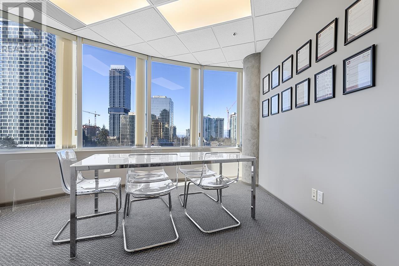Listing Picture 4 of 21 : 401 4538 KINGSWAY, Burnaby / 本拿比 - 魯藝地產 Yvonne Lu Group - MLS Medallion Club Member