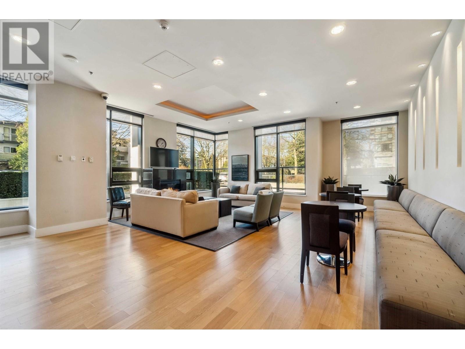 Listing Picture 6 of 31 : 1807 7088 SALISBURY AVENUE, Burnaby / 本拿比 - 魯藝地產 Yvonne Lu Group - MLS Medallion Club Member