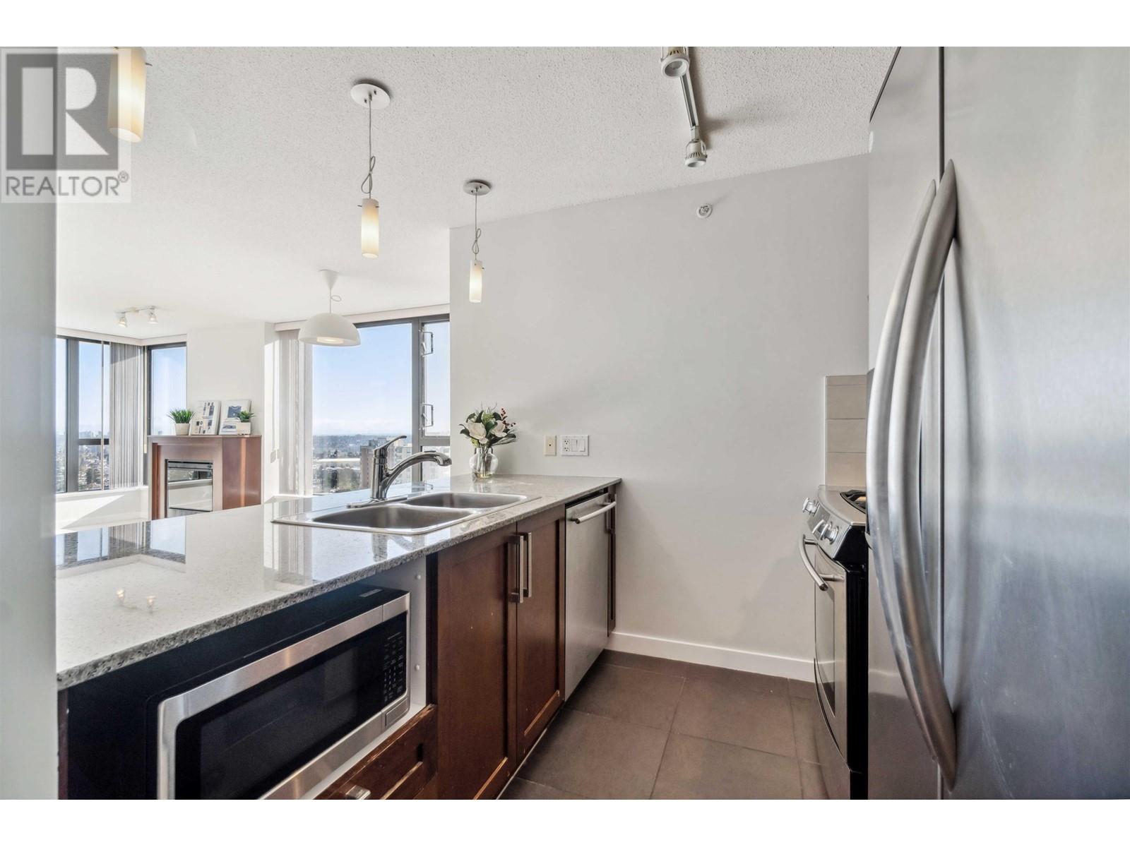 Listing Picture 15 of 31 : 1807 7088 SALISBURY AVENUE, Burnaby / 本拿比 - 魯藝地產 Yvonne Lu Group - MLS Medallion Club Member