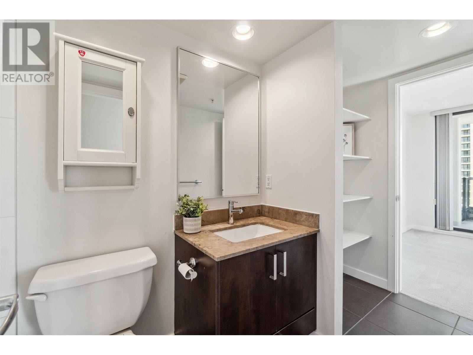 Listing Picture 23 of 31 : 1807 7088 SALISBURY AVENUE, Burnaby / 本拿比 - 魯藝地產 Yvonne Lu Group - MLS Medallion Club Member