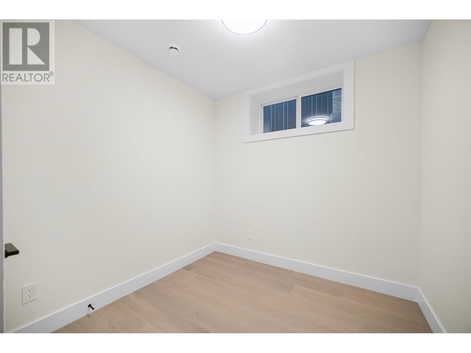 Listing Picture 25 of 29 : 6728 DUMFRIES STREET, Vancouver / 溫哥華 - 魯藝地產 Yvonne Lu Group - MLS Medallion Club Member