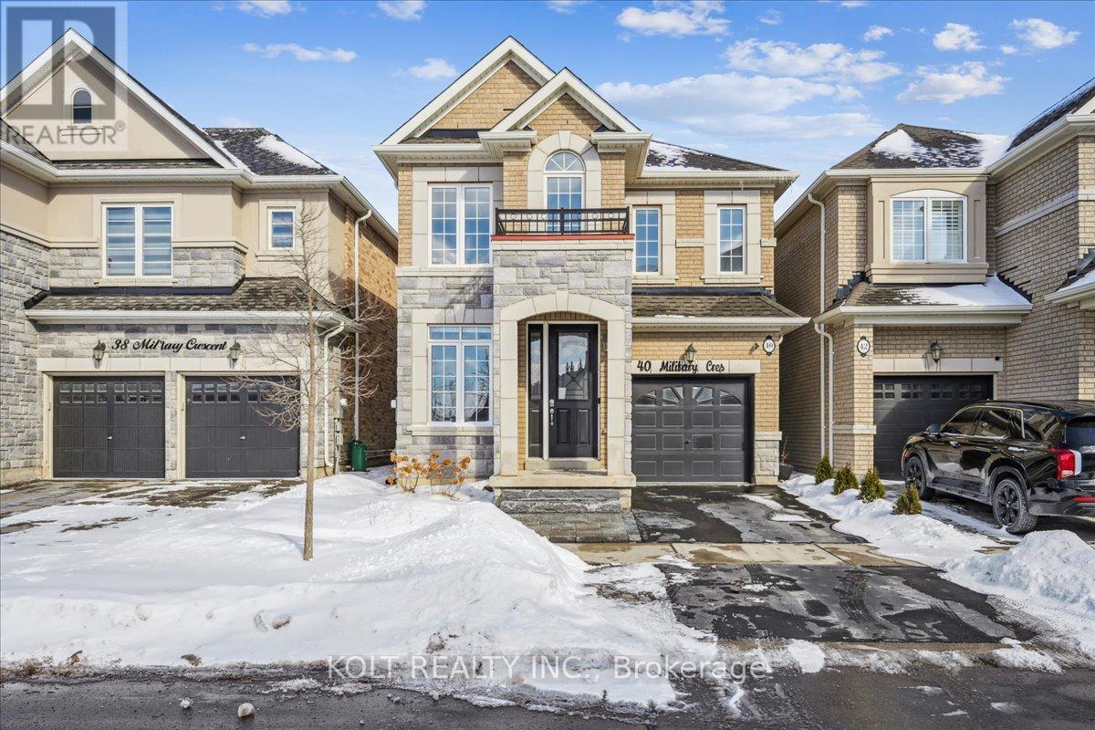 40 MILITARY CRESCENT, Brampton, Ontario