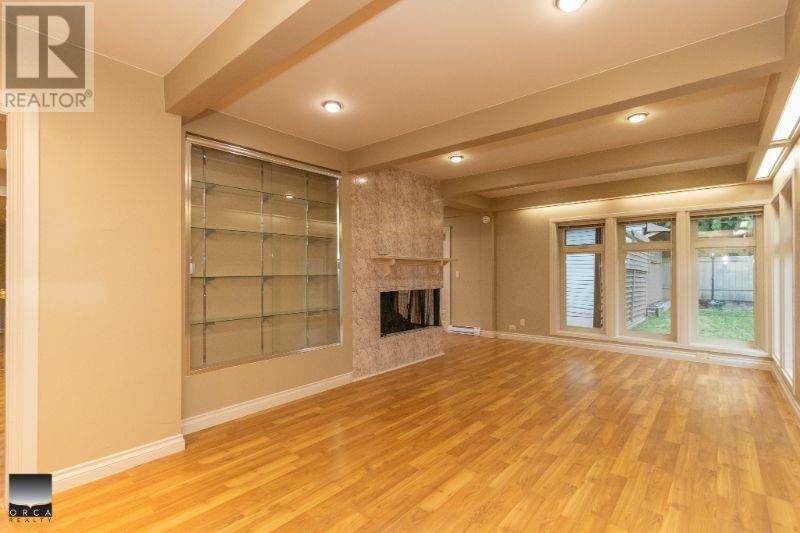 1305 Ridgewood Drive, North Vancouver, British Columbia  V7R 1J4 - Photo 3 - R2966797