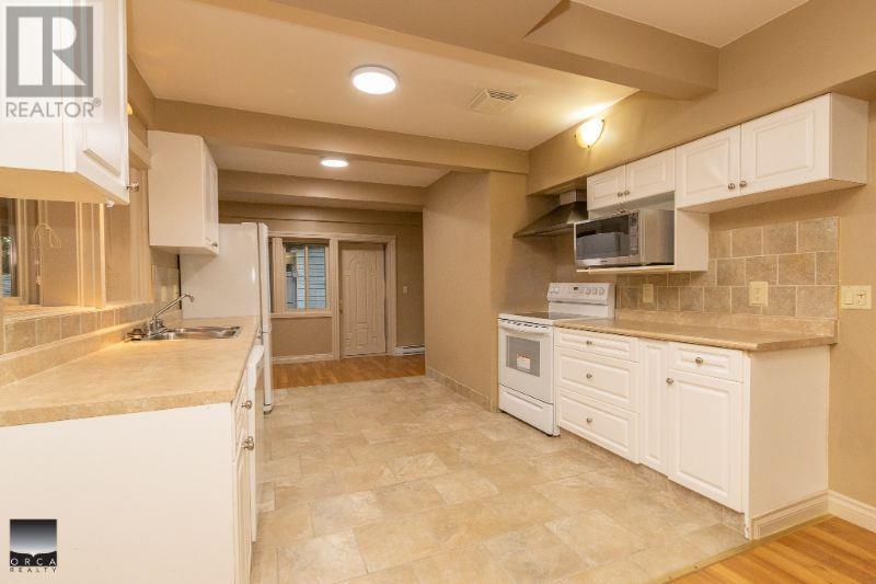 1305 Ridgewood Drive, North Vancouver, British Columbia  V7R 1J4 - Photo 7 - R2966797
