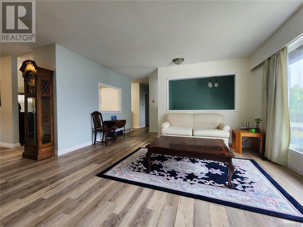 925 Haida Ave, Port Alice, British Columbia  V0N 2N0 - Photo 11 - 987976