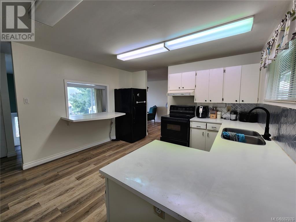 925 Haida Ave, Port Alice, British Columbia  V0N 2N0 - Photo 5 - 987976
