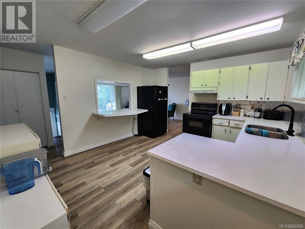 925 Haida Ave, Port Alice, British Columbia  V0N 2N0 - Photo 9 - 987976