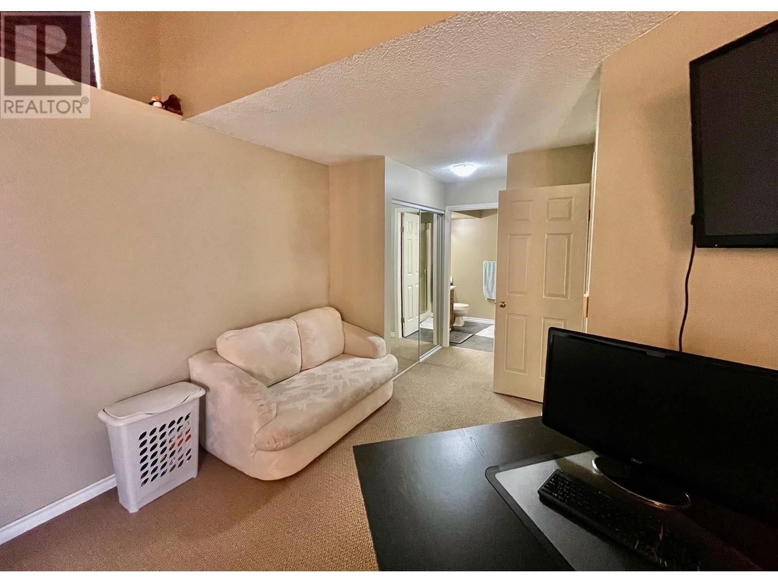 42 1190 FALCON DRIVE