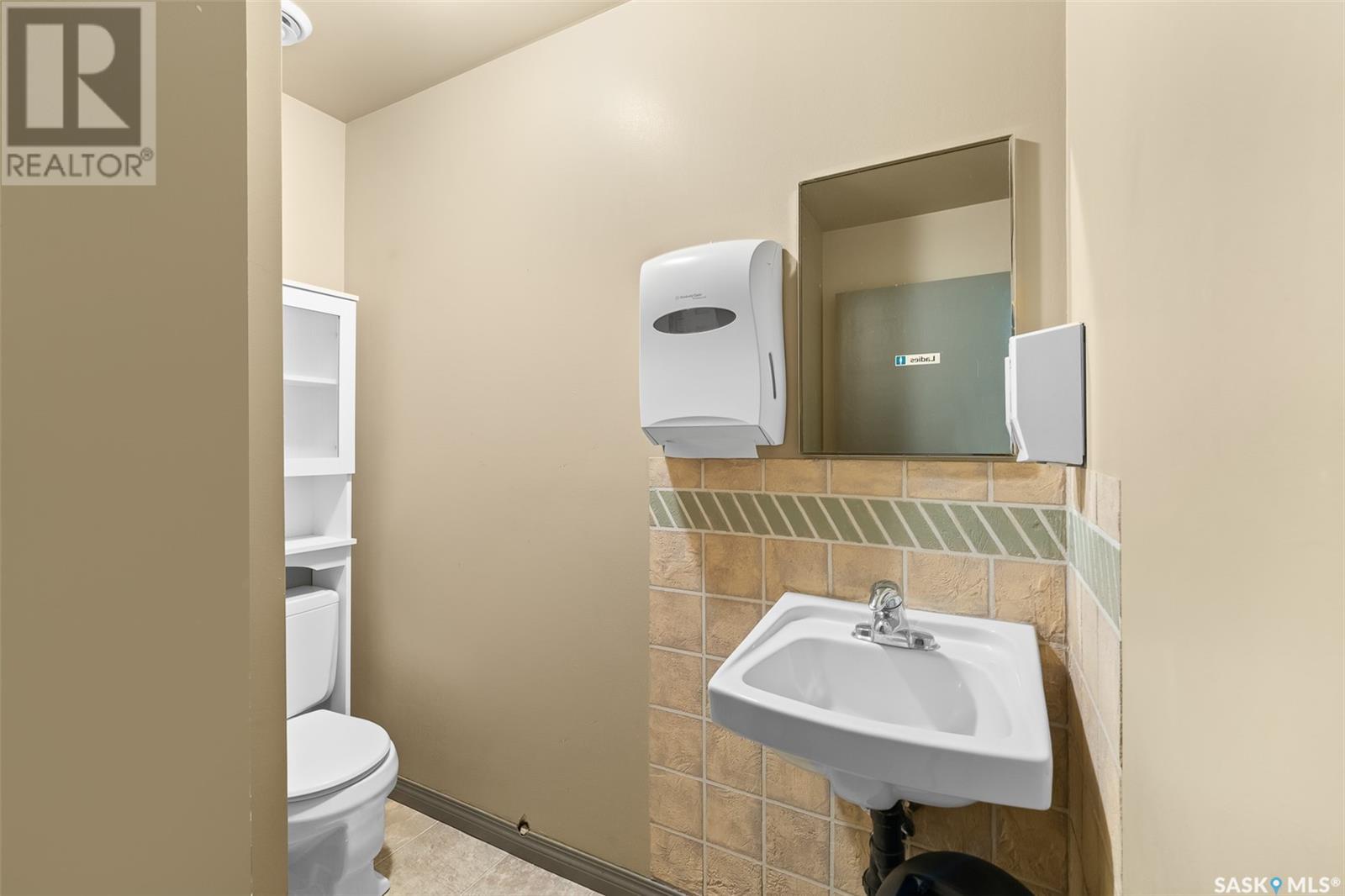 100 Fairford Street W, Moose Jaw, Saskatchewan  S6H 1V3 - Photo 35 - SK995949