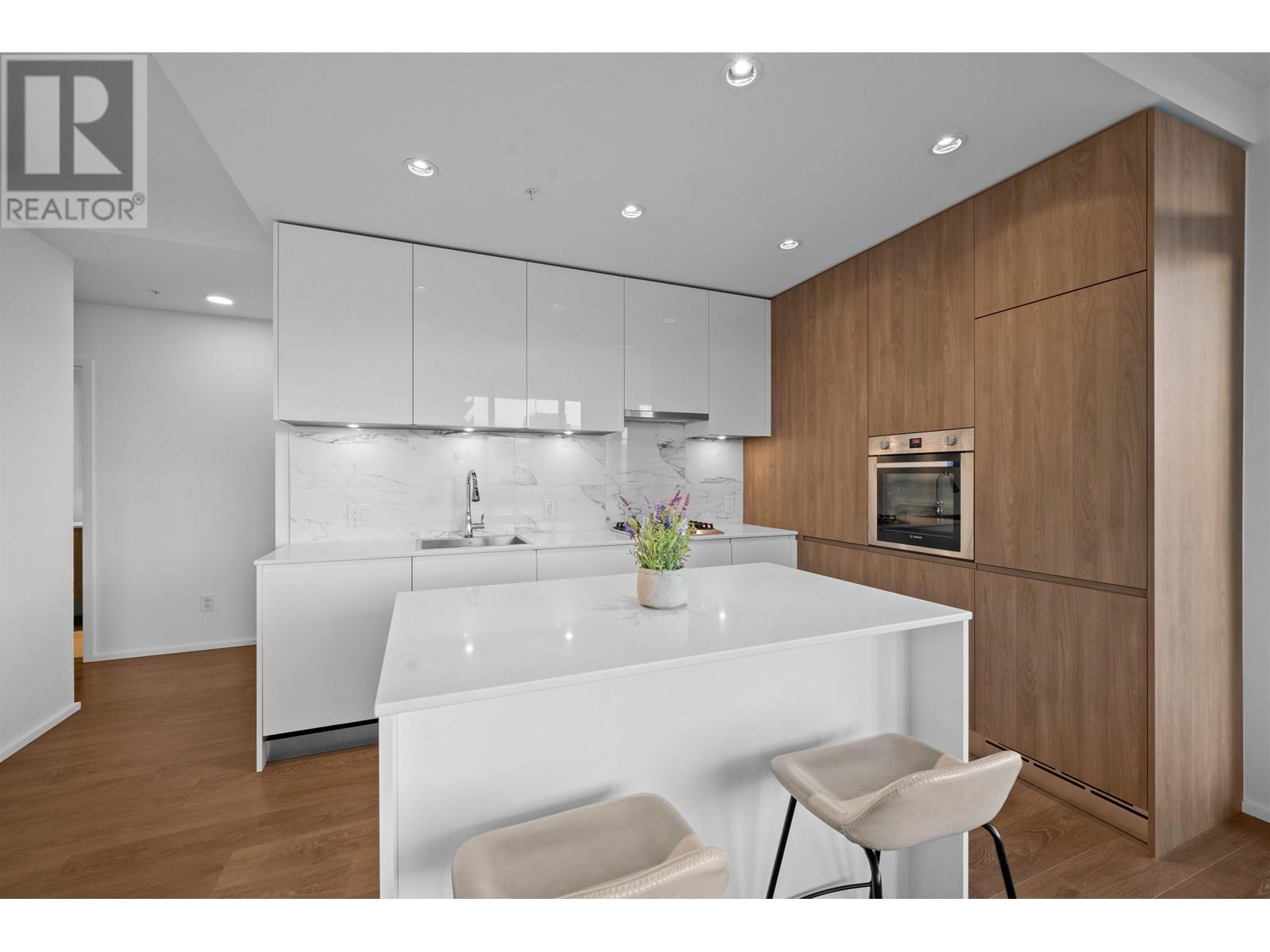 Listing Picture 11 of 40 : 4305 4650 BRENTWOOD BOULEVARD, Burnaby / 本拿比 - 魯藝地產 Yvonne Lu Group - MLS Medallion Club Member