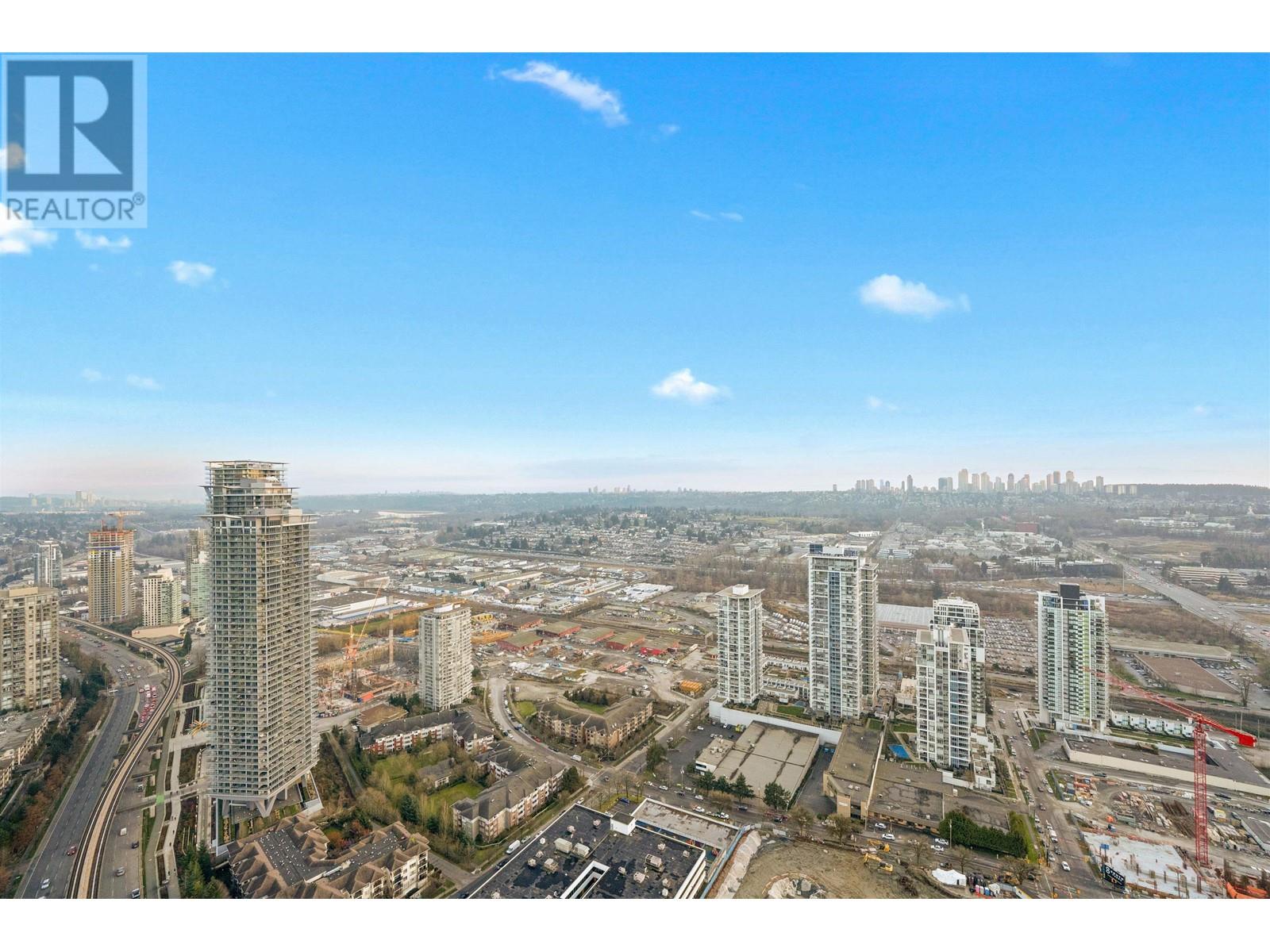 Listing Picture 25 of 40 : 4305 4650 BRENTWOOD BOULEVARD, Burnaby / 本拿比 - 魯藝地產 Yvonne Lu Group - MLS Medallion Club Member