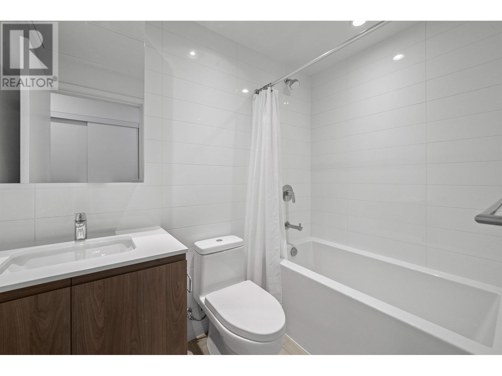 Listing Picture 17 of 40 : 4305 4650 BRENTWOOD BOULEVARD, Burnaby / 本拿比 - 魯藝地產 Yvonne Lu Group - MLS Medallion Club Member