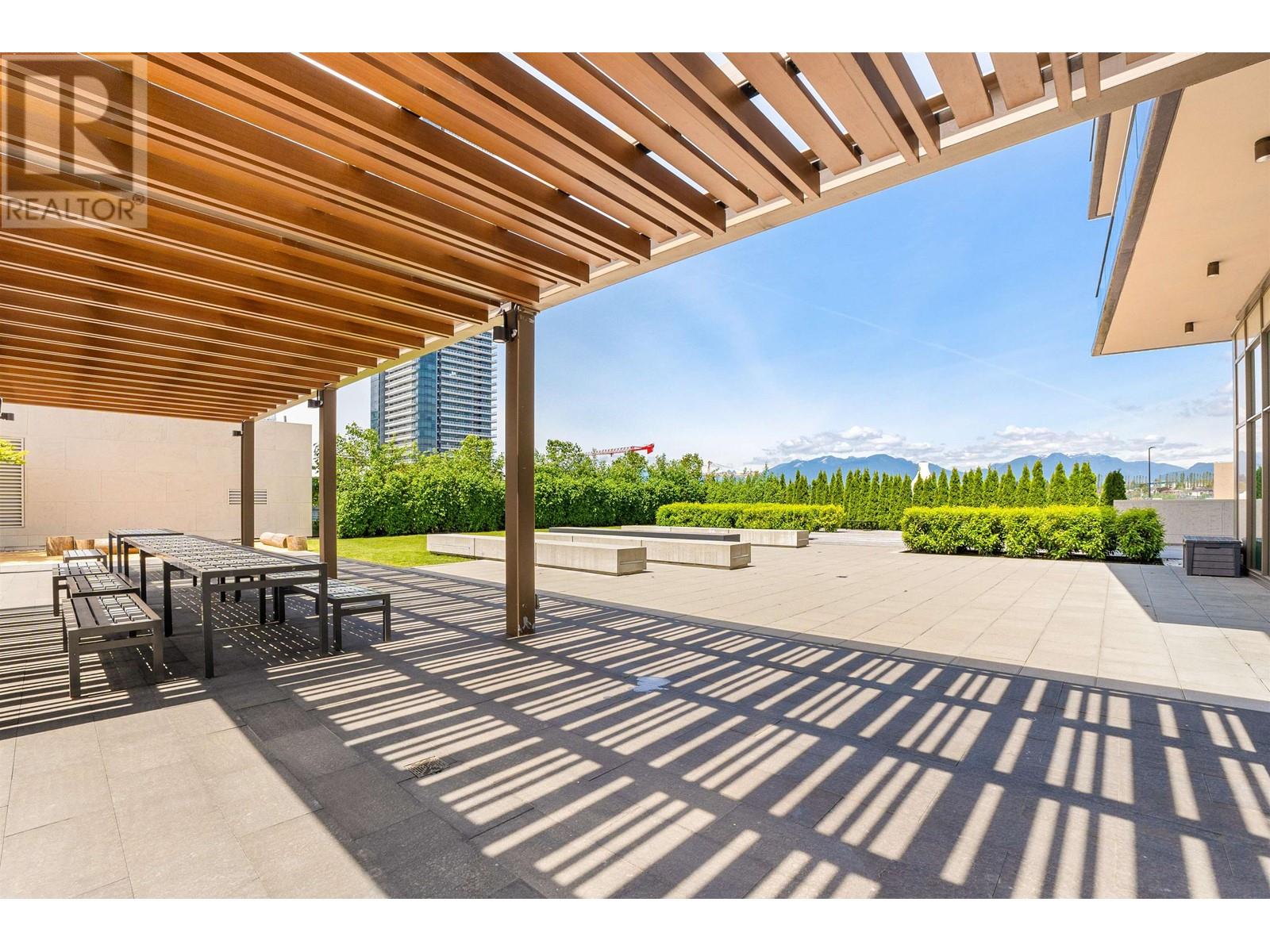 Listing Picture 33 of 40 : 4305 4650 BRENTWOOD BOULEVARD, Burnaby / 本拿比 - 魯藝地產 Yvonne Lu Group - MLS Medallion Club Member