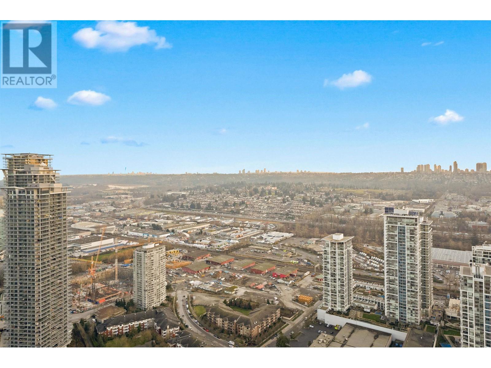 Listing Picture 28 of 40 : 4305 4650 BRENTWOOD BOULEVARD, Burnaby / 本拿比 - 魯藝地產 Yvonne Lu Group - MLS Medallion Club Member