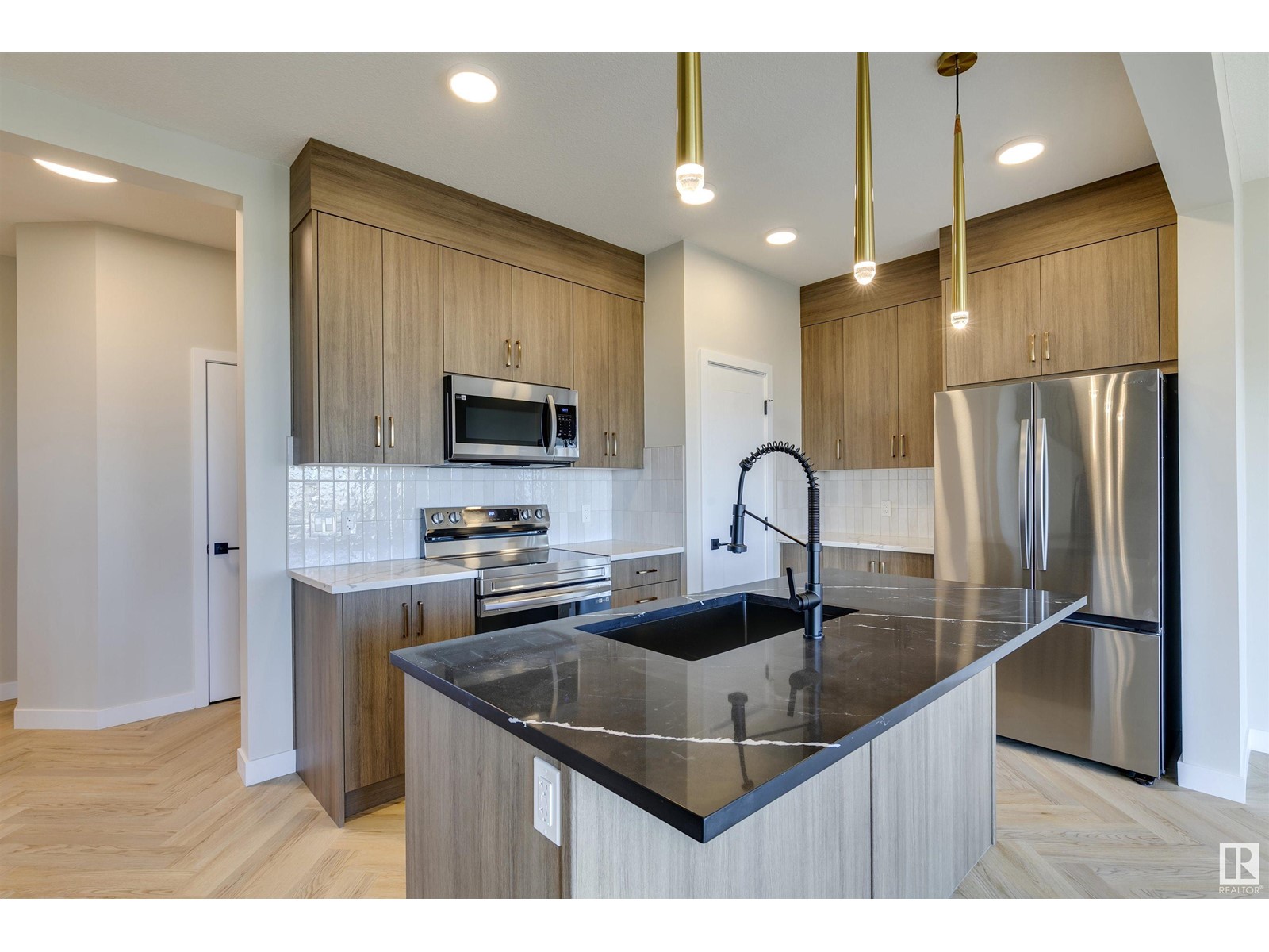 Property at 23 Chartres CL image 3