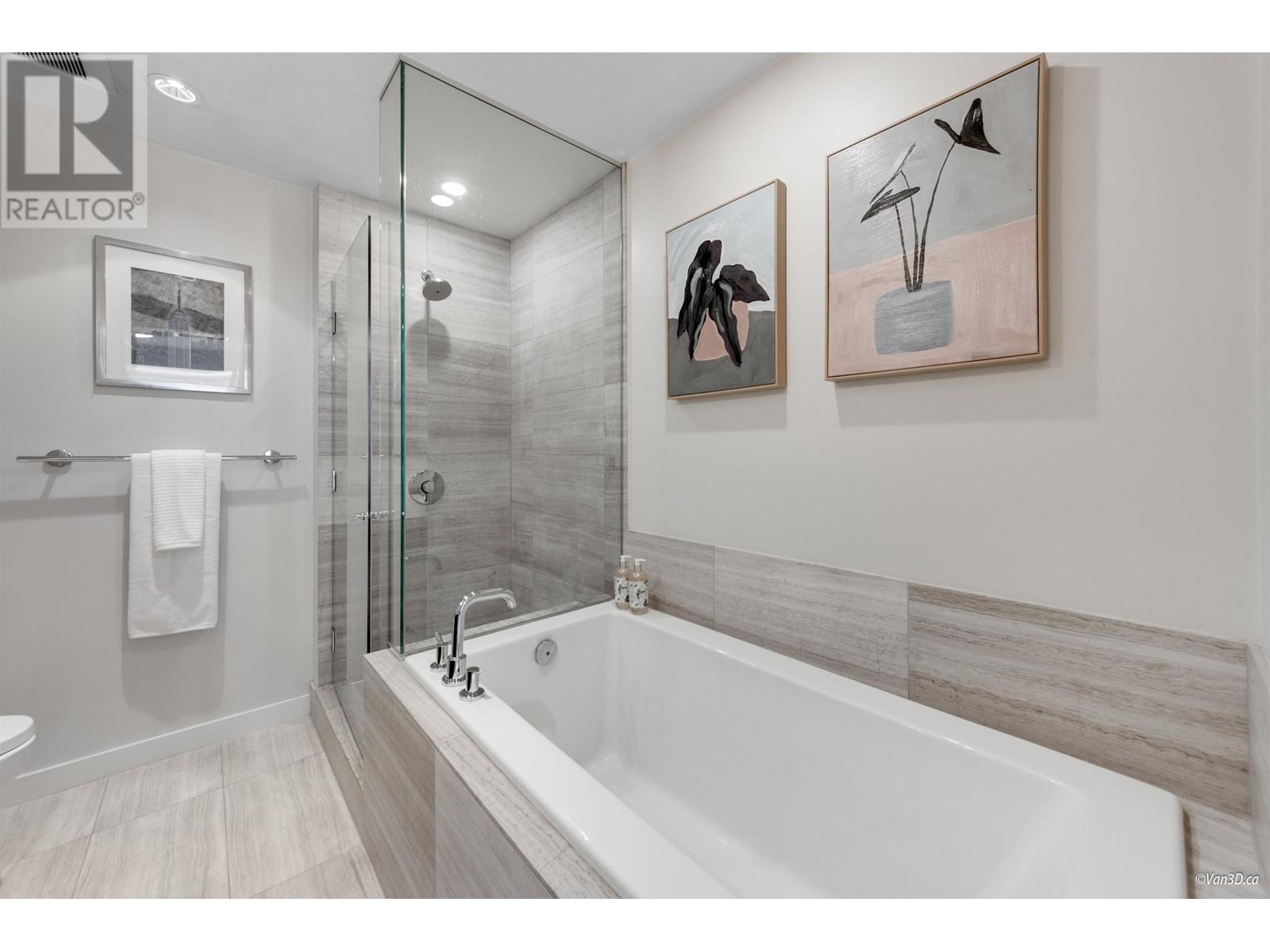 Listing Picture 25 of 28 : 404 5177 BRIGHOUSE WAY, Richmond / 烈治文 - 魯藝地產 Yvonne Lu Group - MLS Medallion Club Member