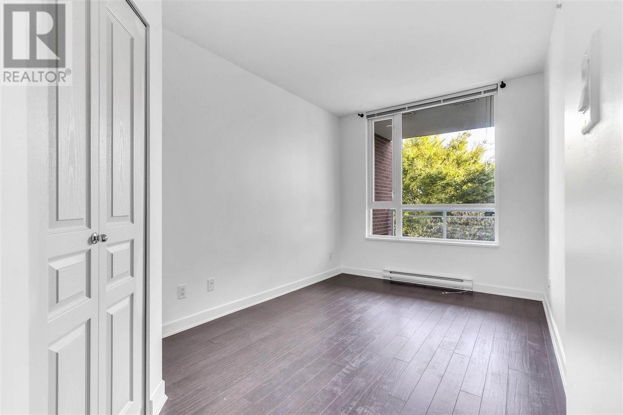 Listing Picture 16 of 30 : 409 4078 KNIGHT STREET, Vancouver / 溫哥華 - 魯藝地產 Yvonne Lu Group - MLS Medallion Club Member