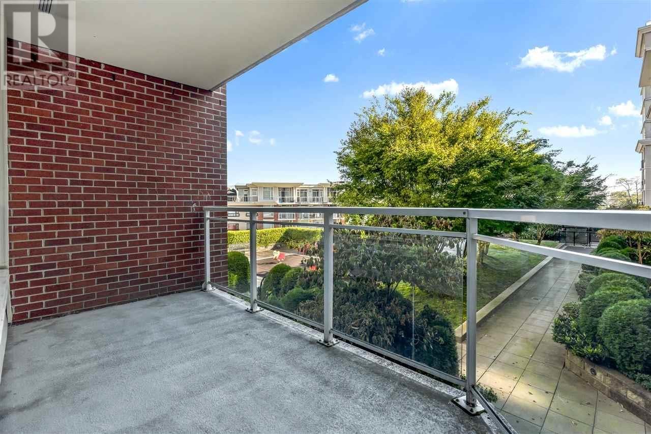 Listing Picture 4 of 30 : 409 4078 KNIGHT STREET, Vancouver / 溫哥華 - 魯藝地產 Yvonne Lu Group - MLS Medallion Club Member