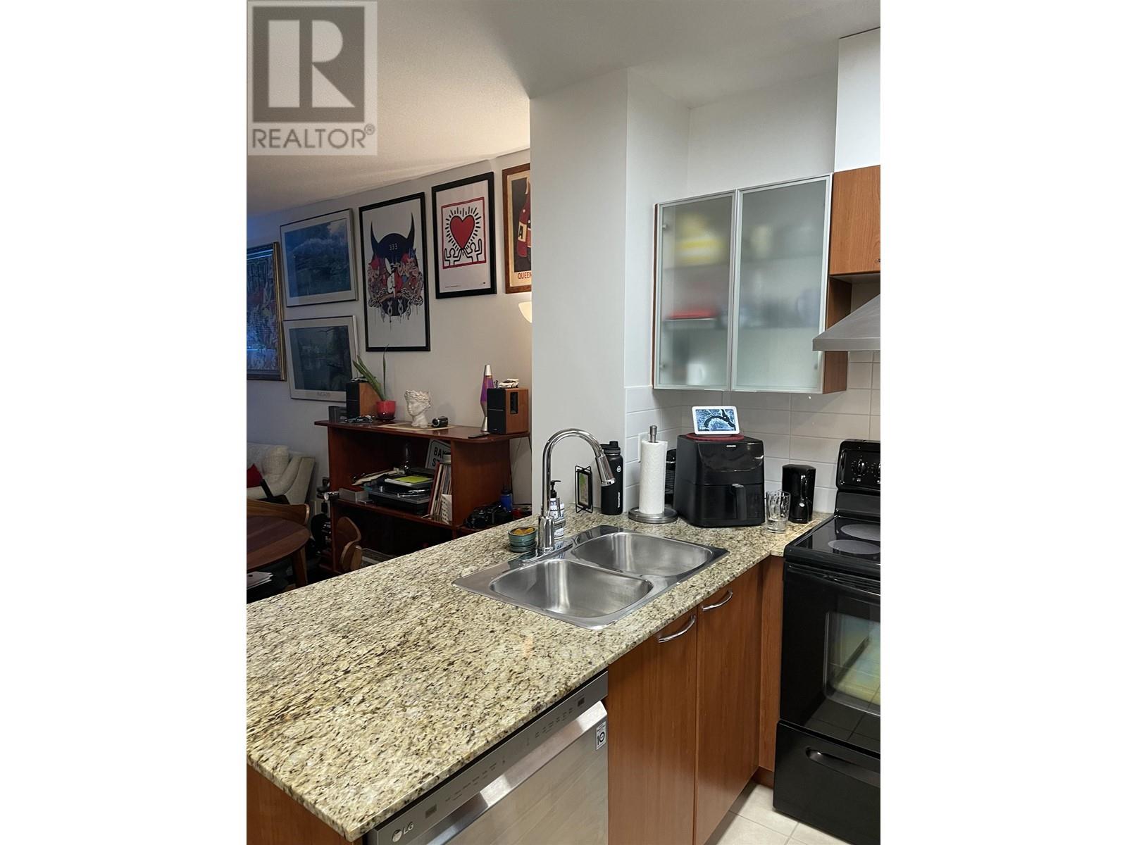 Listing Picture 12 of 30 : 409 4078 KNIGHT STREET, Vancouver / 溫哥華 - 魯藝地產 Yvonne Lu Group - MLS Medallion Club Member