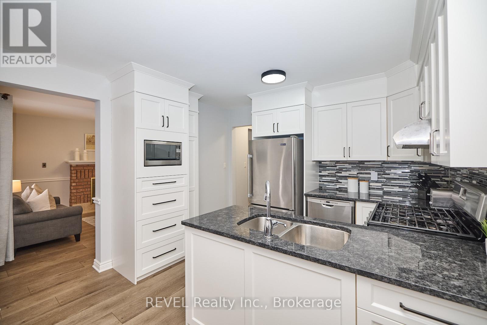 8007 Oakridge Drive, Niagara Falls, Ontario  L2H 2W1 - Photo 19 - X11972712