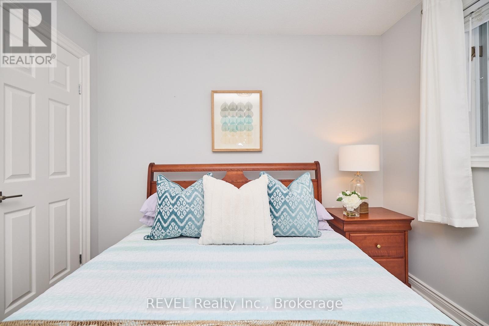8007 Oakridge Drive, Niagara Falls, Ontario  L2H 2W1 - Photo 41 - X11972712