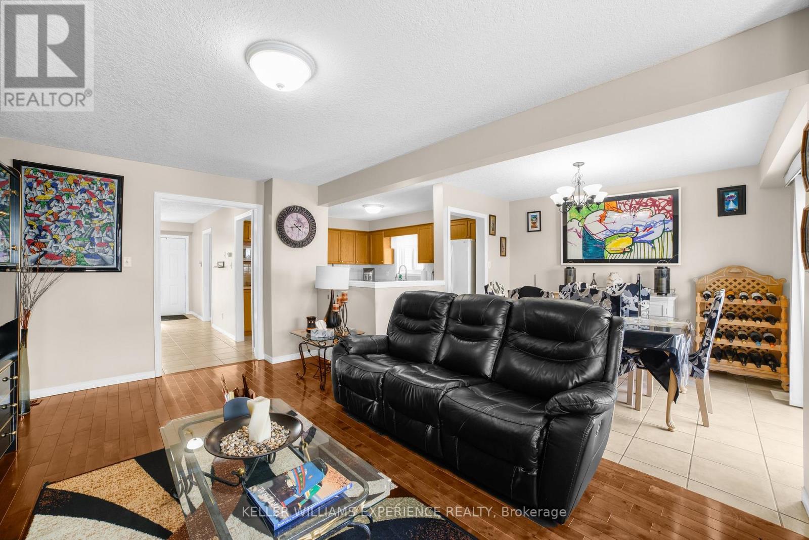 Property at 113 GREEN GATE BOULEVARD image 5