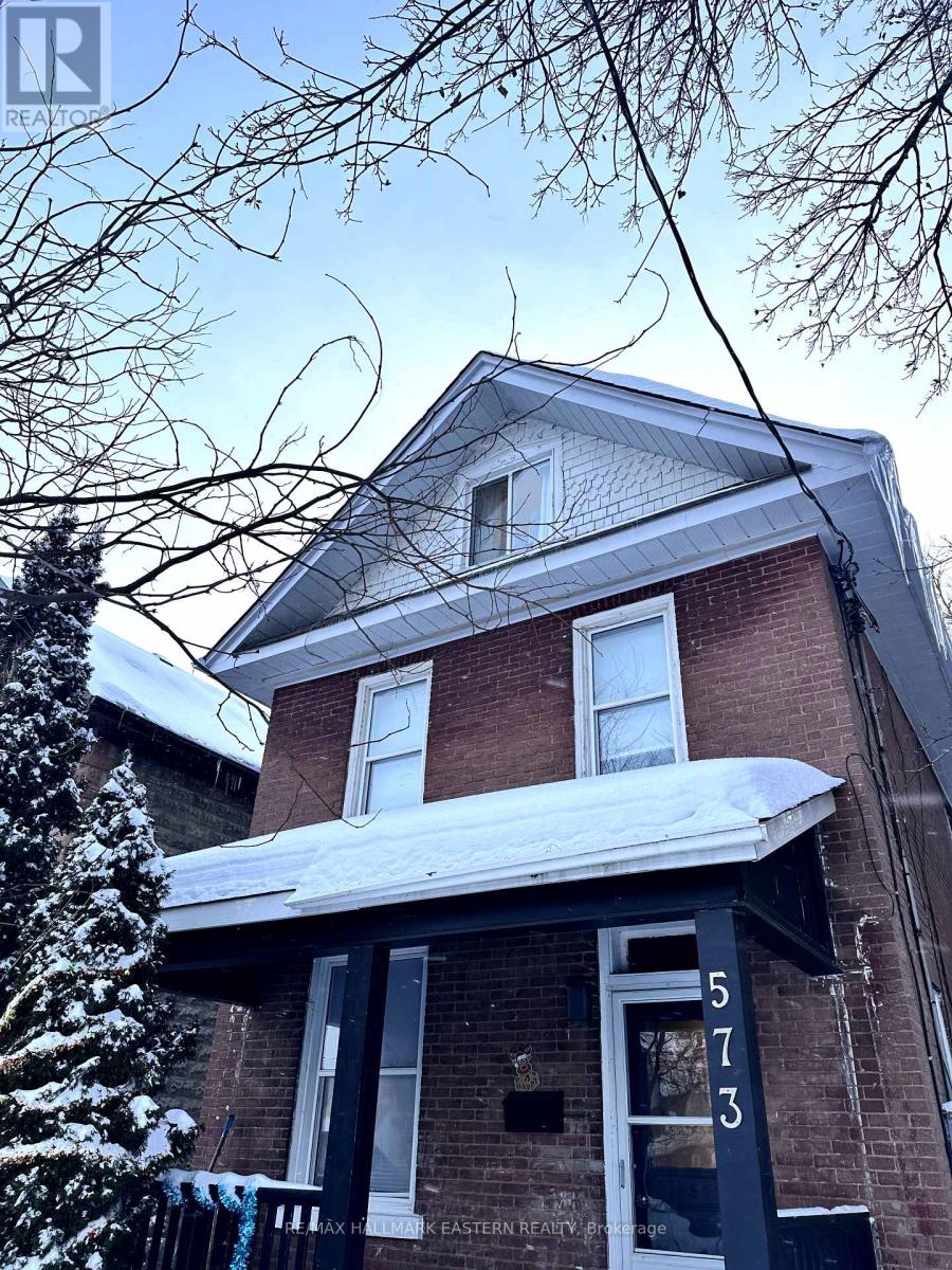 Property at 573 BETHUNE STREET image 1