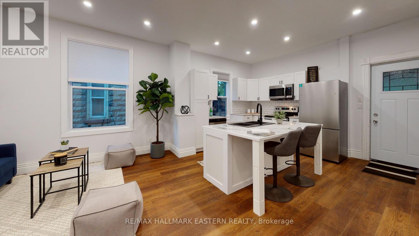 Property at 573 BETHUNE STREET image 5