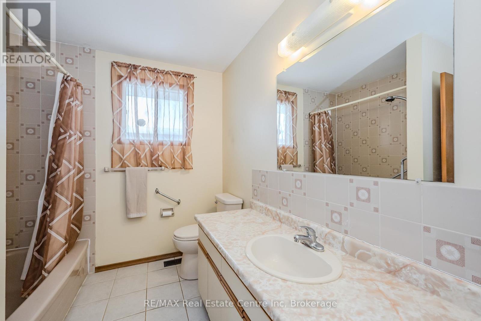 37 Tuerr Drive, Kitchener, Ontario  N2E 2L9 - Photo 18 - X11972791